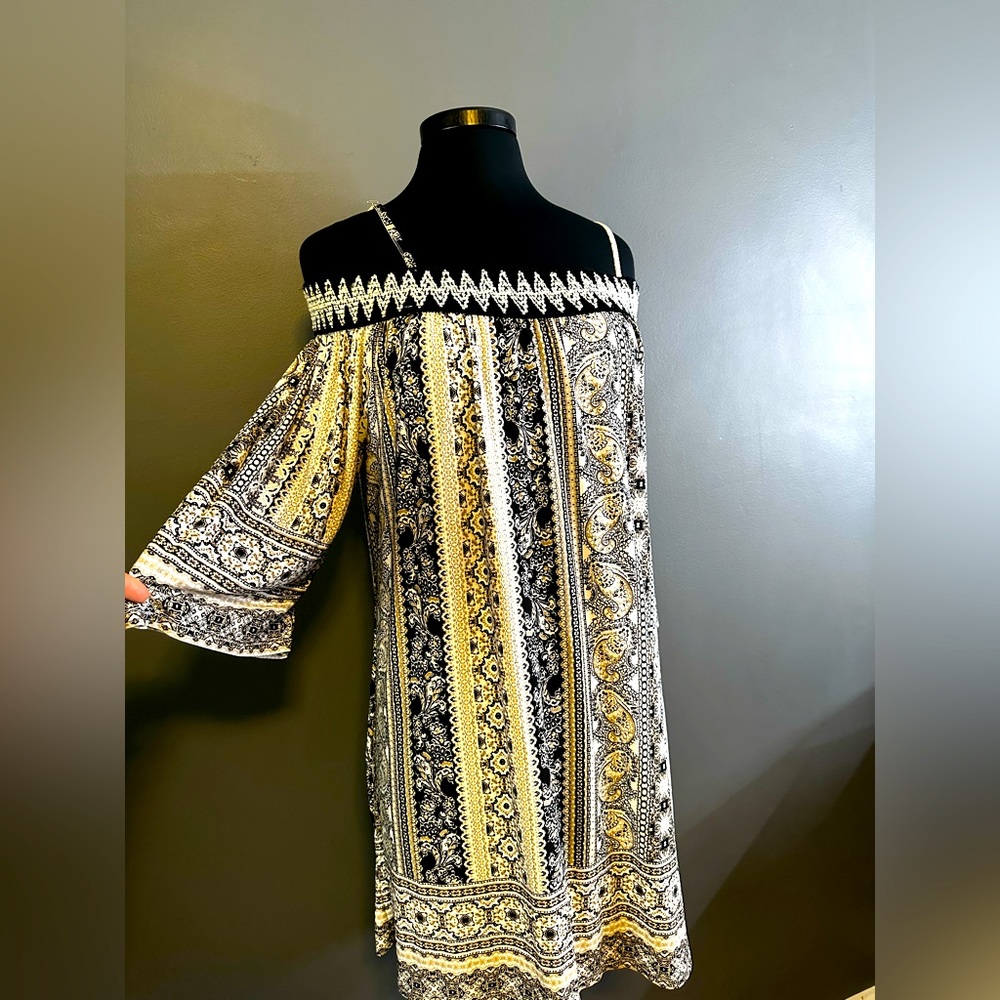 Off the shoulder dress : women XL
